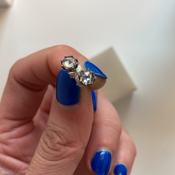 Pandora Clear Sparkling Crown Stud Earrings - Picture 7 of 8